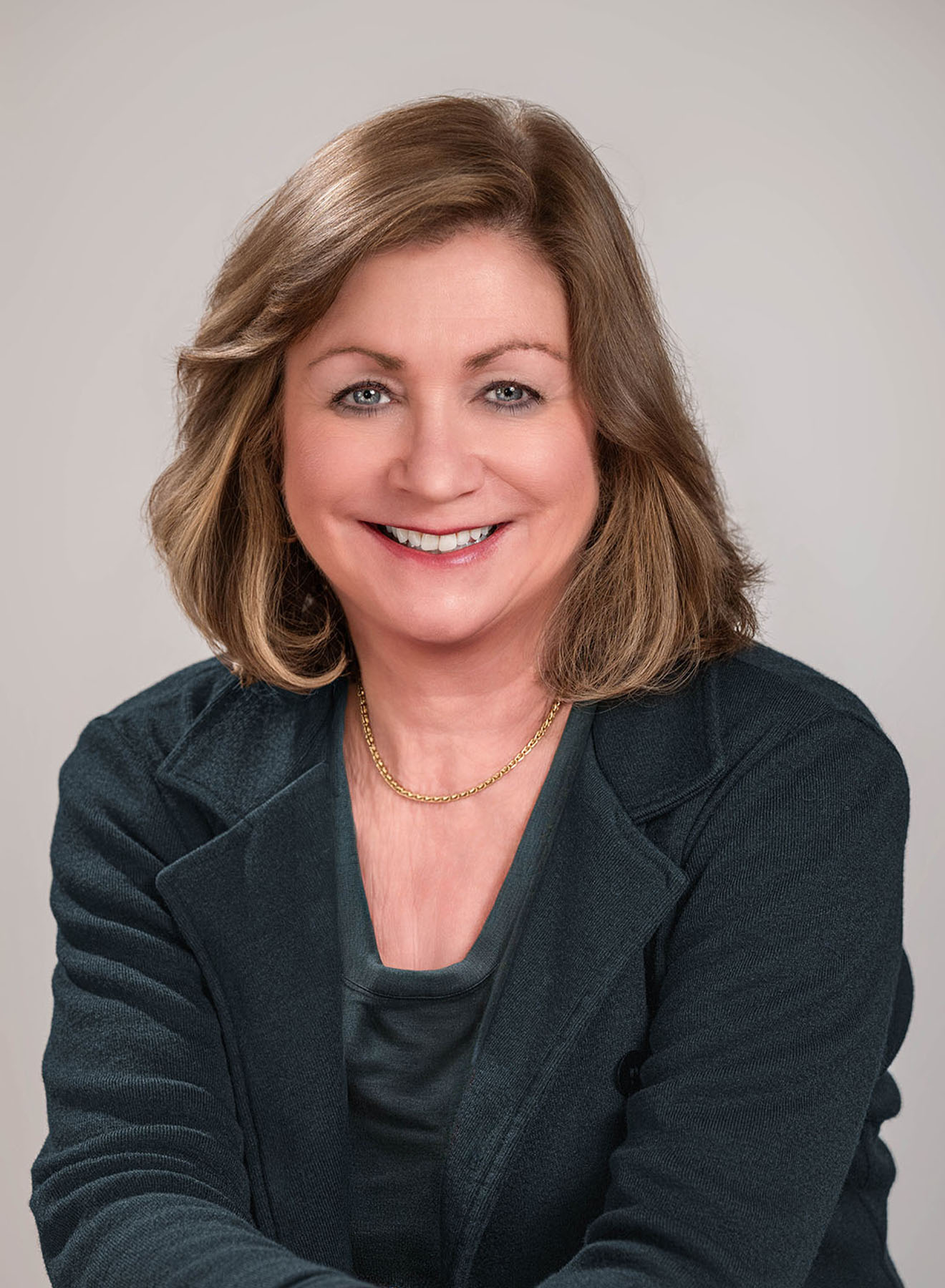 Kathryn Kastan, licensed psychotherapist at Align Psychotherapy specializing in couples therapy, family therapy, relationship challenges, and life transitions